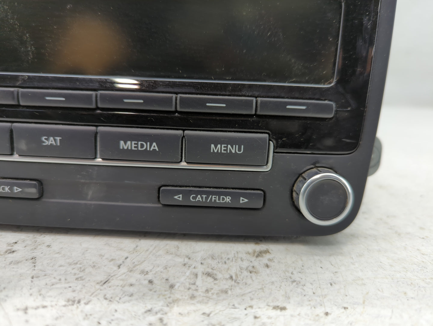 2013-2015 Volkswagen Passat Am Fm Cd Player Radio Receiver - Oemusedautoparts1.com