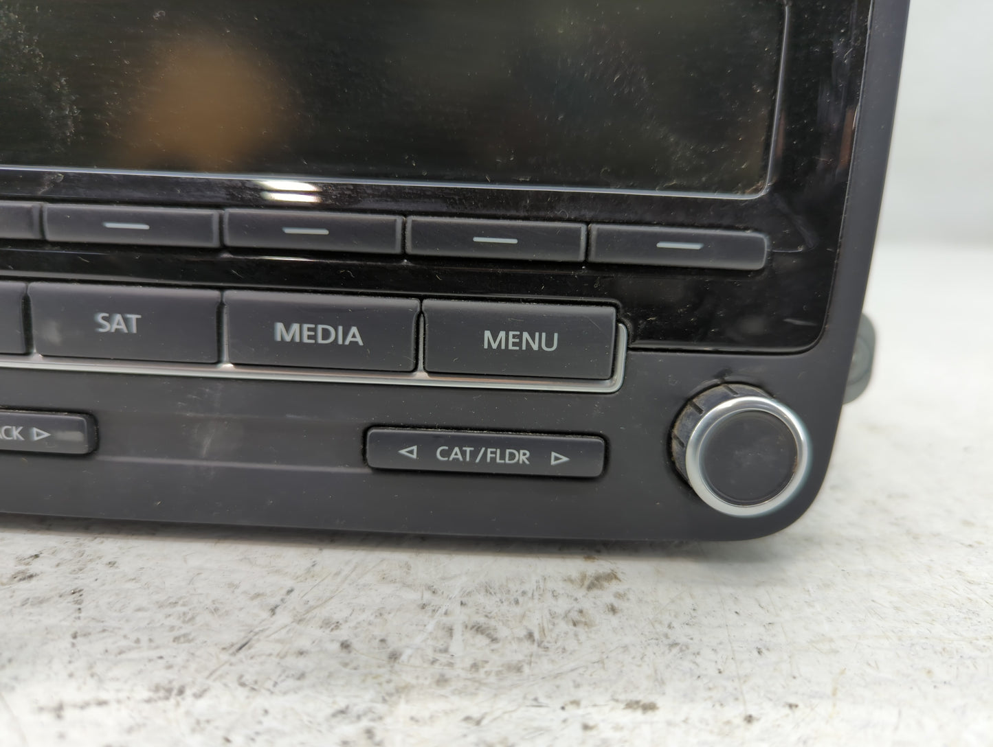 2013-2015 Volkswagen Passat Am Fm Cd Player Radio Receiver - Oemusedautoparts1.com