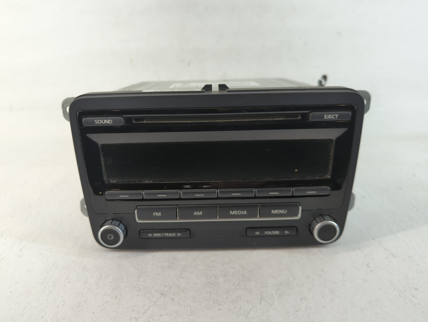 2012-2015 Volkswagen Passat Am Fm Cd Player Radio Receiver - Oemusedautoparts1.com