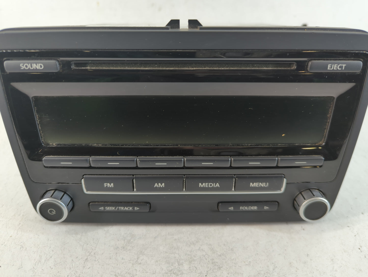 2012-2015 Volkswagen Passat Am Fm Cd Player Radio Receiver - Oemusedautoparts1.com