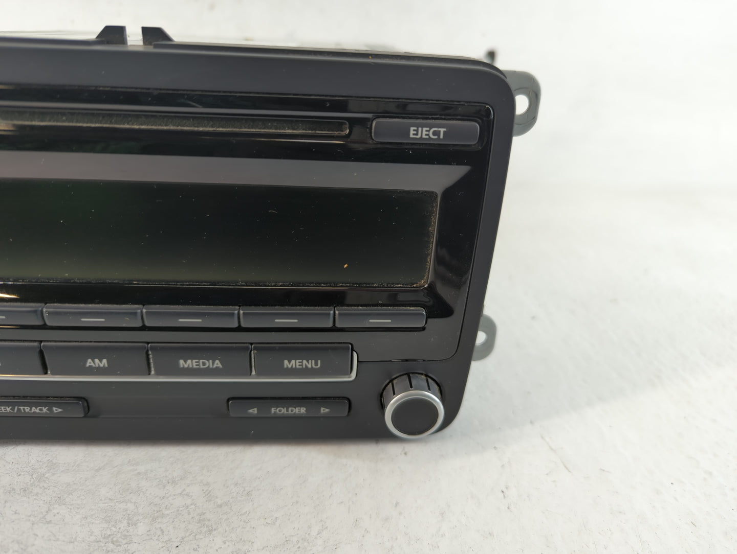 2012-2015 Volkswagen Passat Am Fm Cd Player Radio Receiver - Oemusedautoparts1.com
