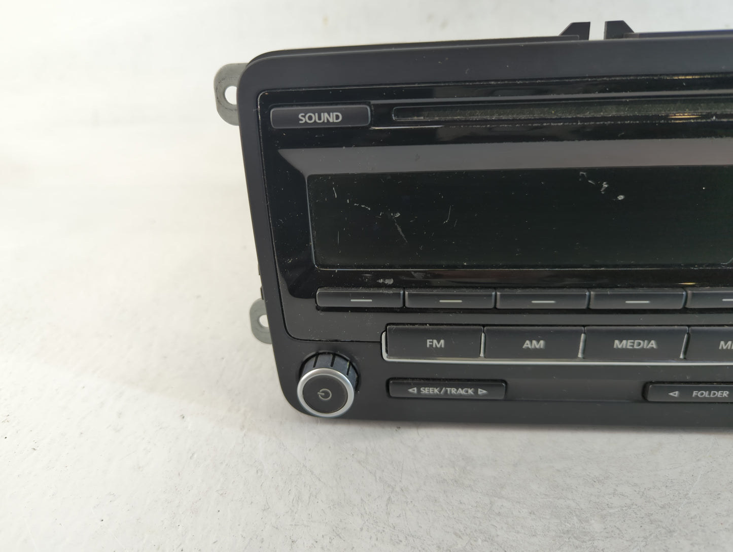 2012-2015 Volkswagen Passat Am Fm Cd Player Radio Receiver - Oemusedautoparts1.com