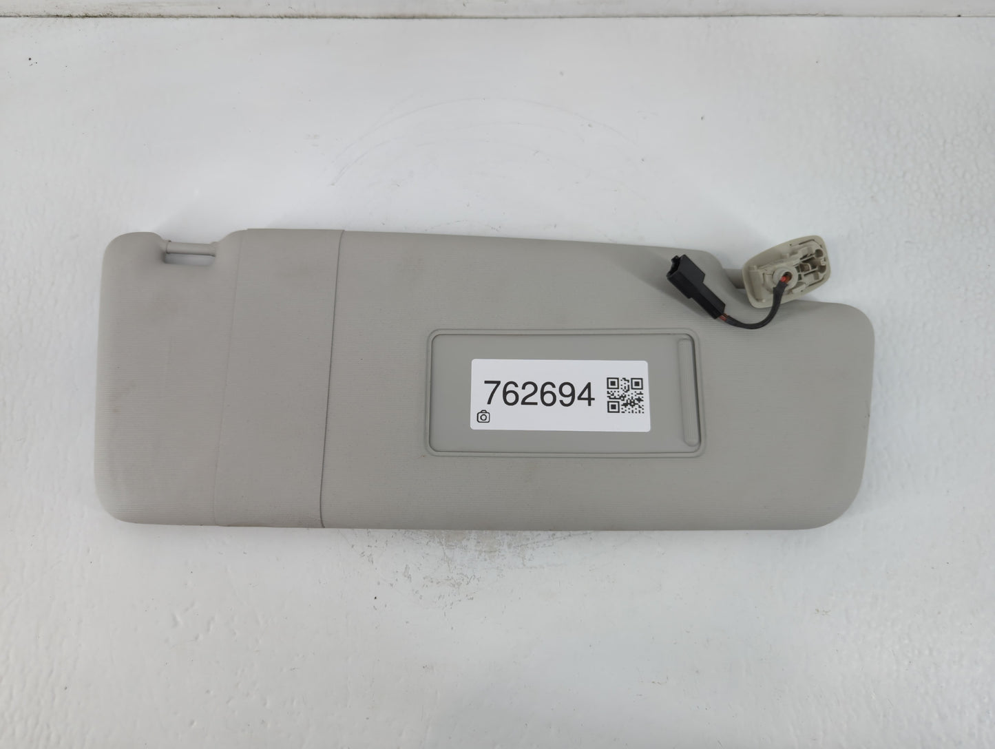 2012-2020 Volkswagen Passat Sun Visor Shade Replacement Passenger Right Mirror Fits OEM Used Auto Parts - Oemusedautoparts1.