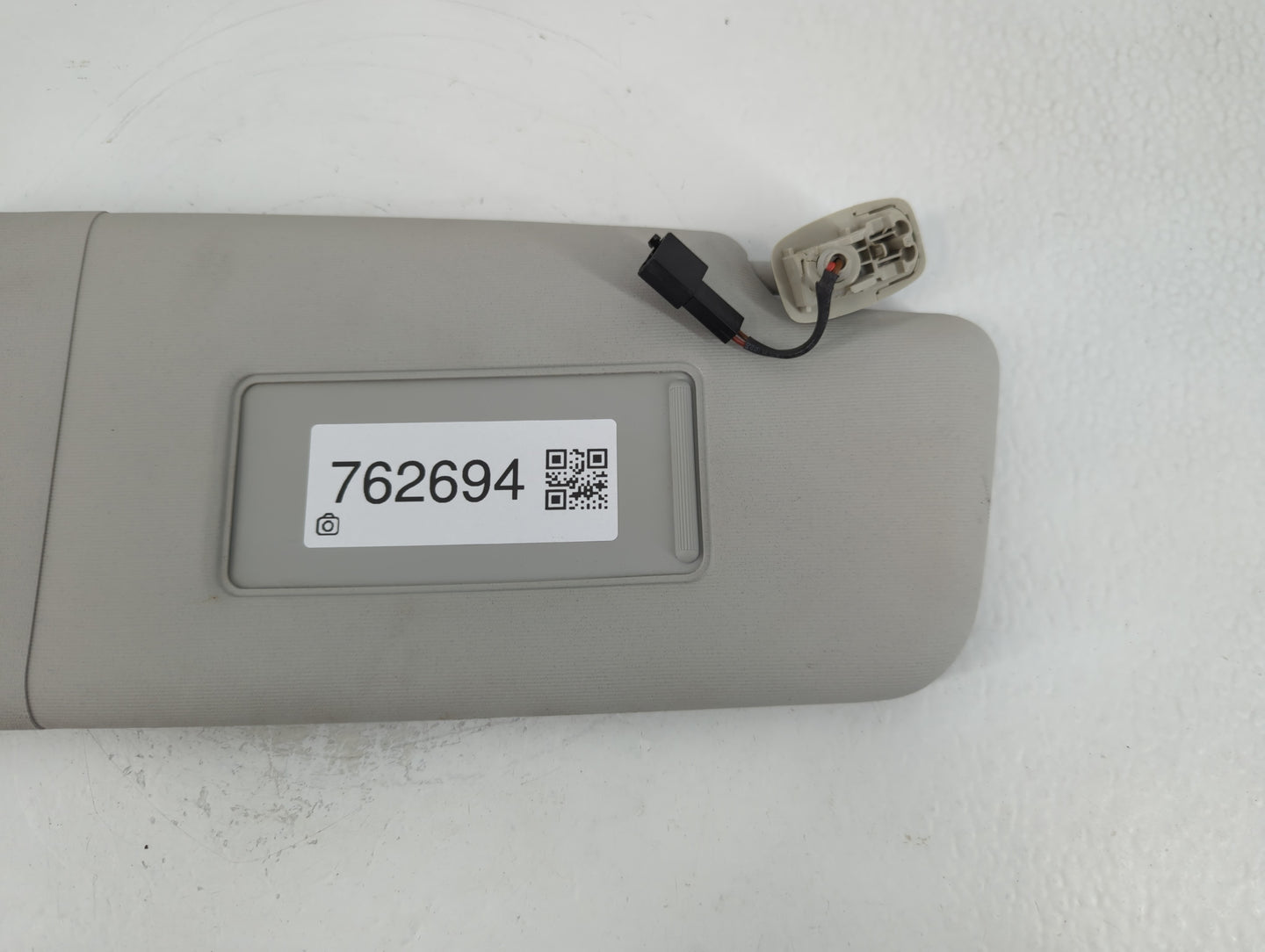 2012-2020 Volkswagen Passat Sun Visor Shade Replacement Passenger Right Mirror Fits OEM Used Auto Parts - Oemusedautoparts1.