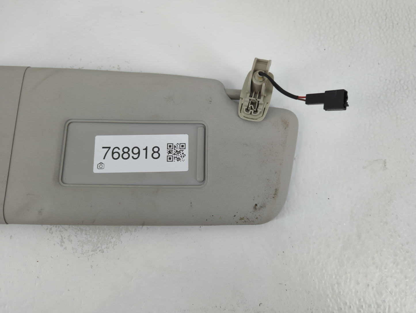 2012-2020 Volkswagen Passat Sun Visor Shade Replacement Passenger Right Mirror Fits OEM Used Auto Parts - Oemusedautoparts1.