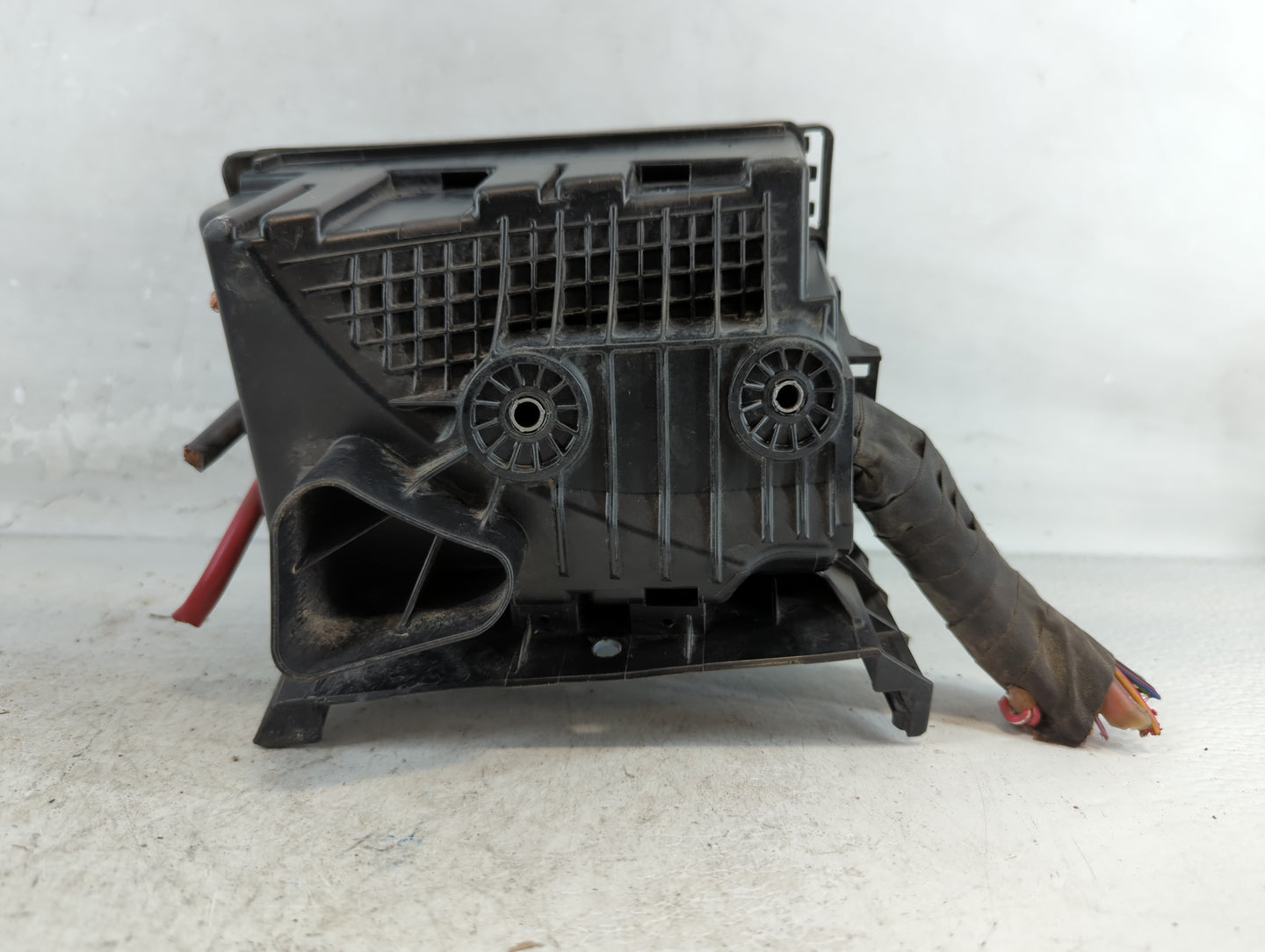 2012-2020 Volkswagen Passat Fusebox Fuse Box Panel Relay Module P/N:5C0 937 132 A Fits OEM Used Auto Parts - Oemusedautopart