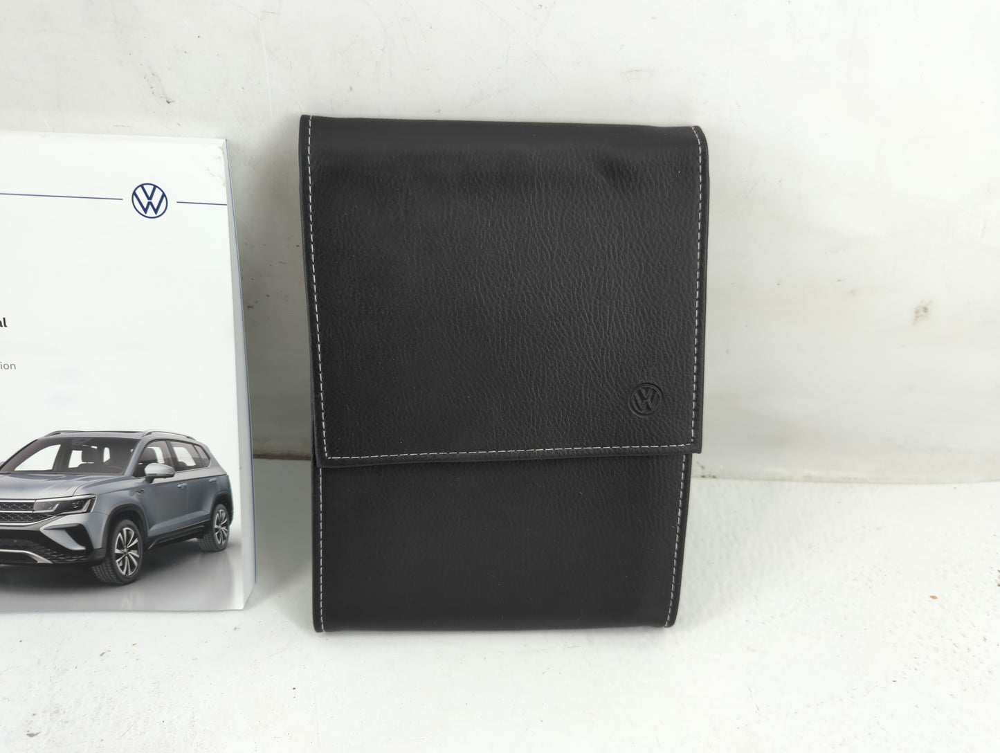 2013 Volkswagen Taos Owners Manual Book Guide P/N:2GJ012723SE OEM Used Auto Parts - Oemusedautoparts1.com