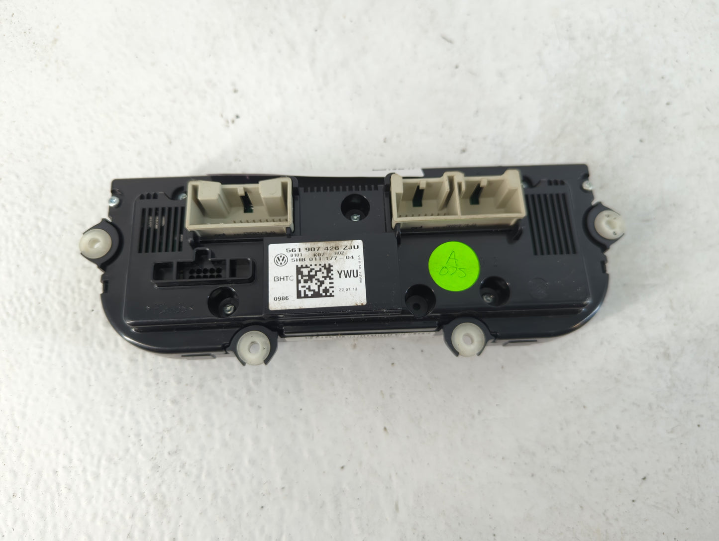 2013-2015 Volkswagen Tiguan Climate Control Module Temperature AC/Heater Replacement P/N:561 907 426 ZJU Fits Fits 2013 2014