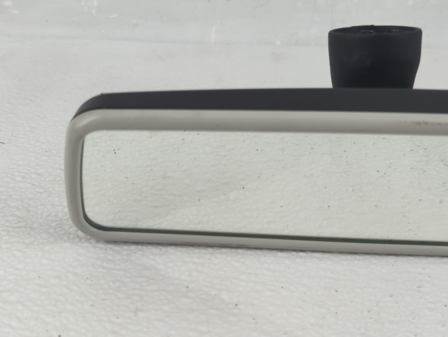 2009-2018 Volkswagen Tiguan Interior Rear View Mirror Replacement OEM Fits OEM Used Auto Parts - Oemusedautoparts1.com