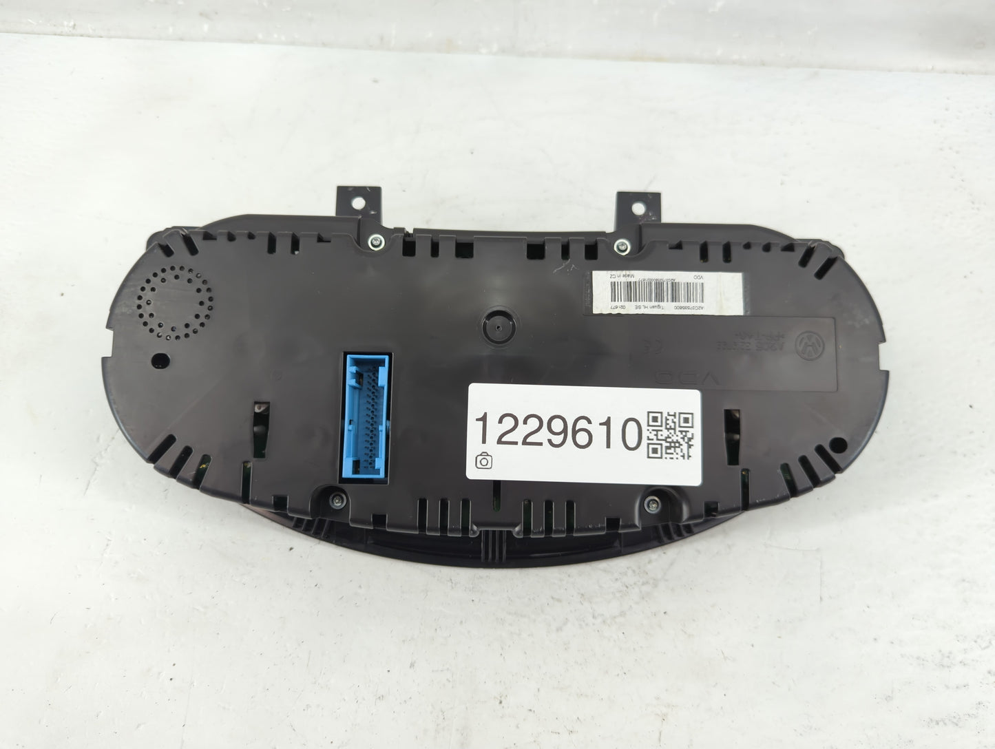 2013 Volkswagen Tiguan Instrument Cluster Speedometer Gauges P/N:5N0920 973B Fits OEM Used Auto Parts - Oemusedautoparts1.co