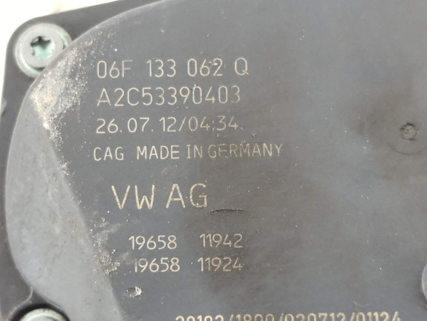 2009-2018 Volkswagen Tiguan Throttle Body P/N:06F 133 062 Q A2C53390403 Fits OEM Used Auto Parts - Oemusedautoparts1.com