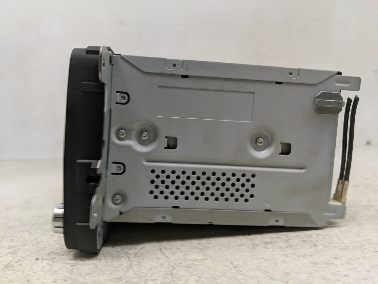 2009-2017 Volkswagen Tiguan Radio AM FM Cd Player Receiver Replacement P/N:5N0 035 164 D Fits OEM Used Auto Parts - Oemuseda