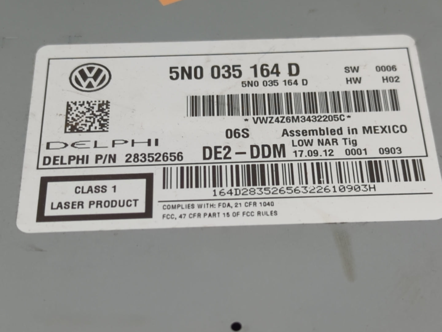 2009-2017 Volkswagen Tiguan Radio AM FM Cd Player Receiver Replacement P/N:5N0035164D 28352656 Fits OEM Used Auto Parts - Oe