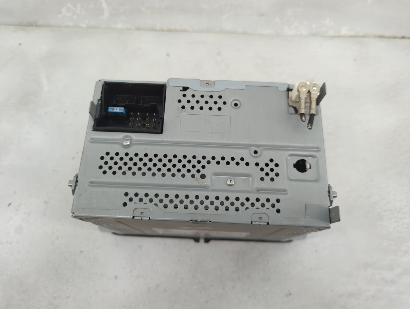 2009-2017 Volkswagen Tiguan Radio AM FM Cd Player Receiver Replacement P/N:5N0035164D 28352656 Fits OEM Used Auto Parts - Oe
