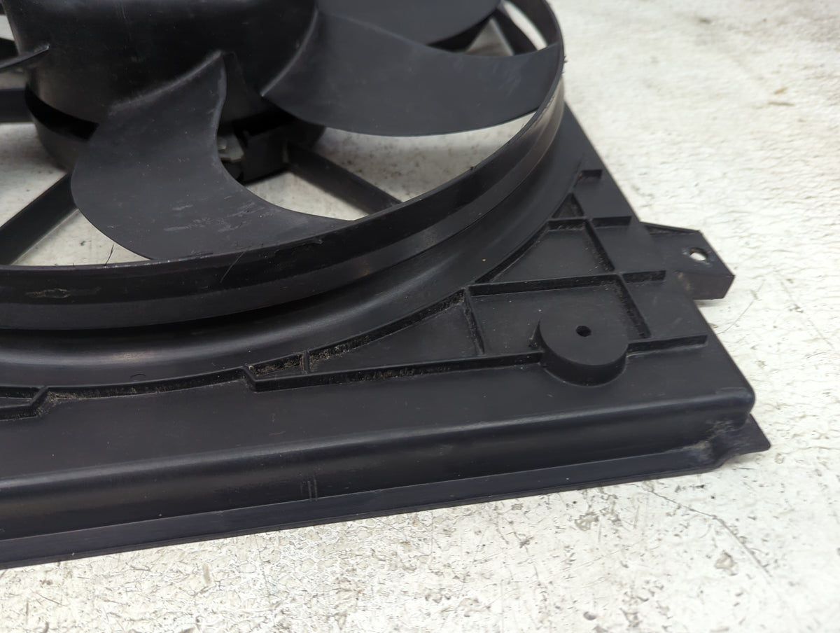 2009-2018 Volkswagen Tiguan Electric Radiator Cooling Fan Motor Assembly P/N:1K0 121 223 Fits OEM Used Auto Parts - Oemuseda