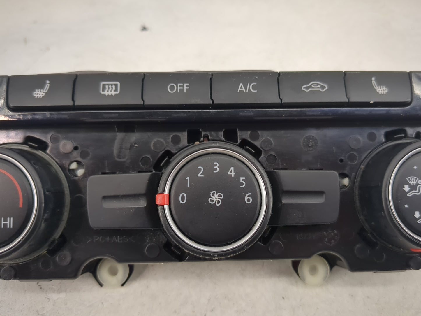 2013-2015 Volkswagen Tiguan Climate Control Module Temperature AC/Heater Replacement P/N:561907426A 5HB11177-05 Fits OEM Use