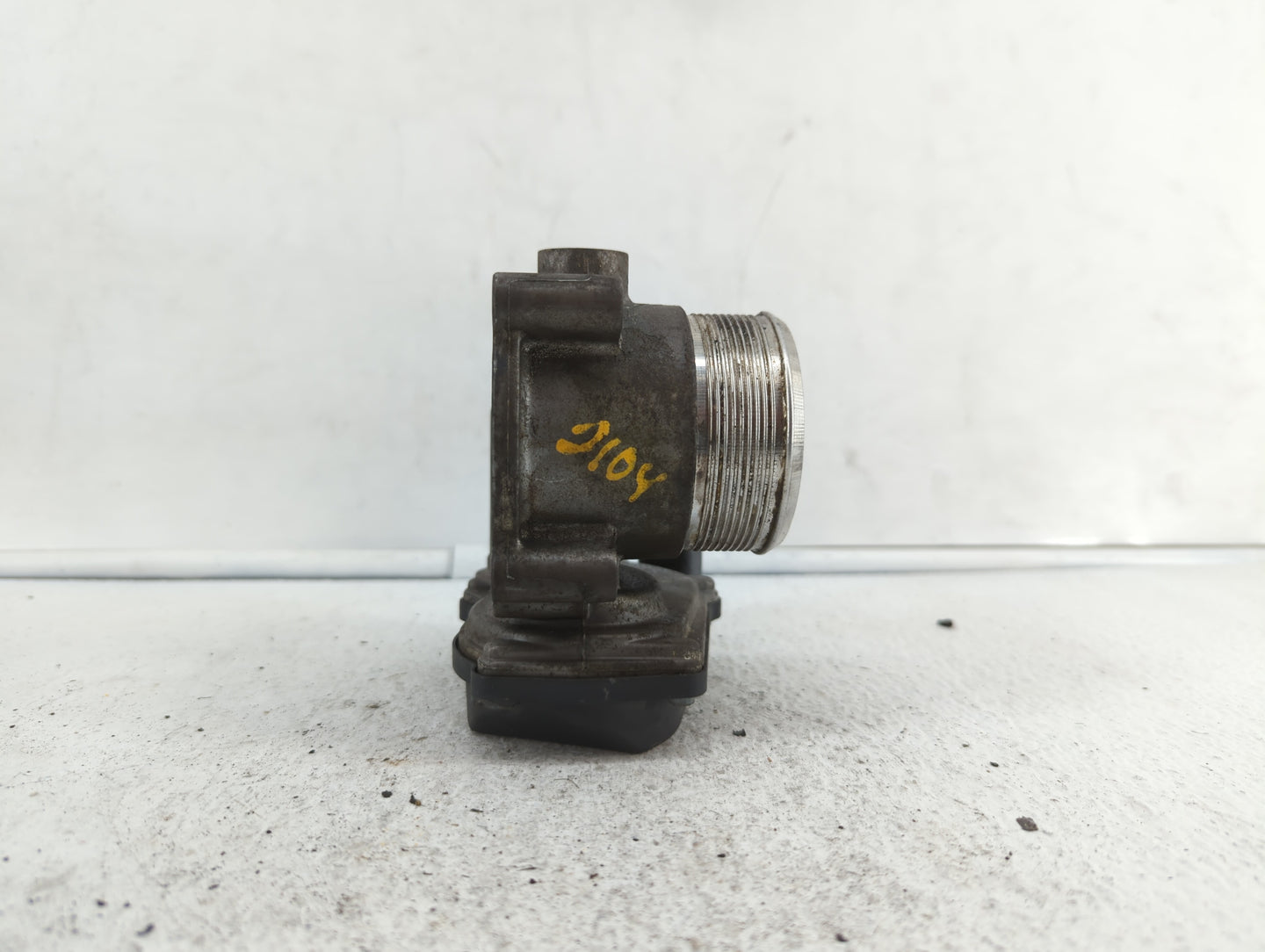2009-2018 Volkswagen Tiguan Throttle Body P/N:06F 133 062 G 06F 133 062 Q Fits OEM Used Auto Parts - Oemusedautoparts1.com