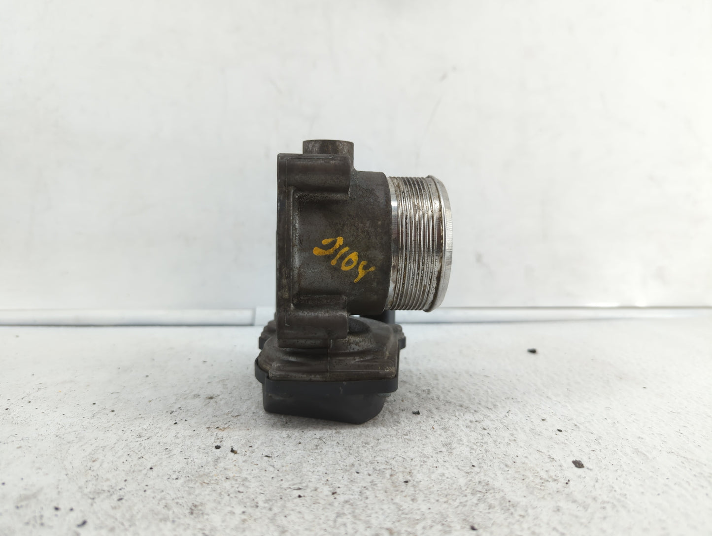 2009-2018 Volkswagen Tiguan Throttle Body P/N:06F 133 062 G 06F 133 062 Q Fits OEM Used Auto Parts - Oemusedautoparts1.com
