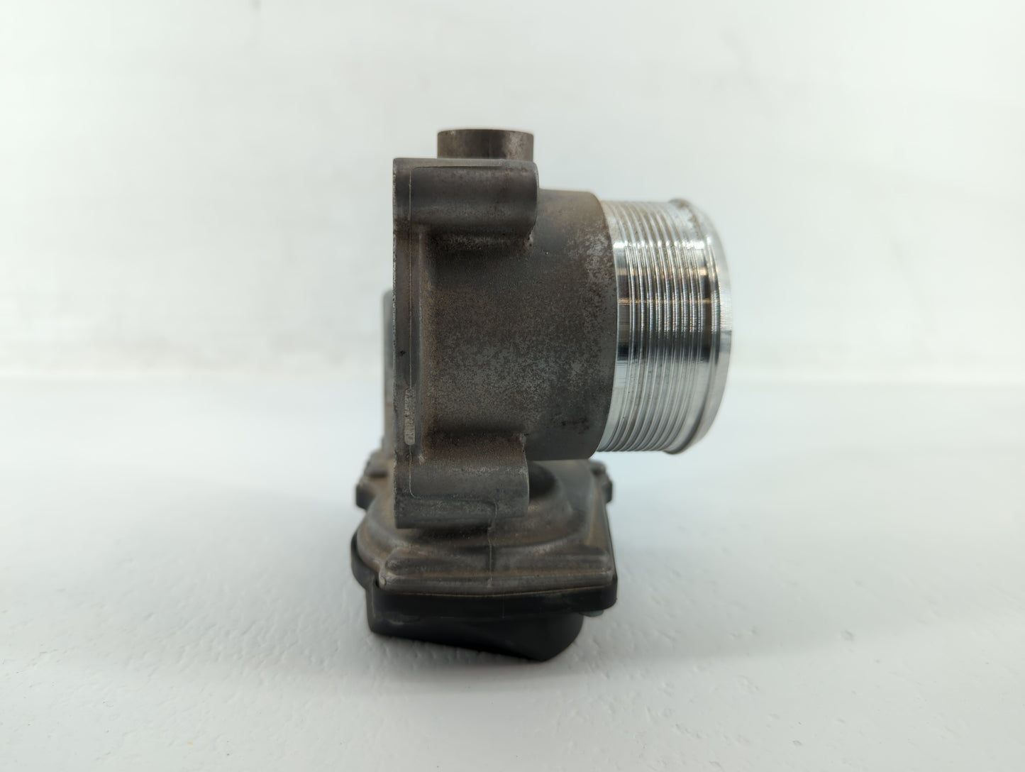2009-2018 Volkswagen Tiguan Throttle Body P/N:06F 133 062 Q 06F 133 062 J Fits OEM Used Auto Parts - Oemusedautoparts1.com