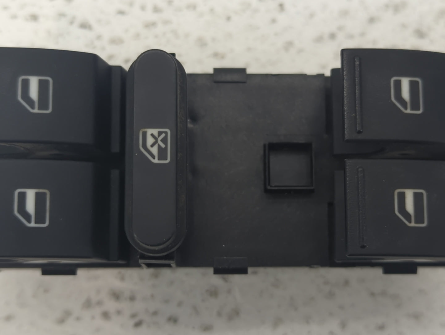 2009-2018 Volkswagen Tiguan Master Power Window Switch Replacement Driver Side Left P/N:1K4 959 857 B 1K4 959 857 C Fits OEM