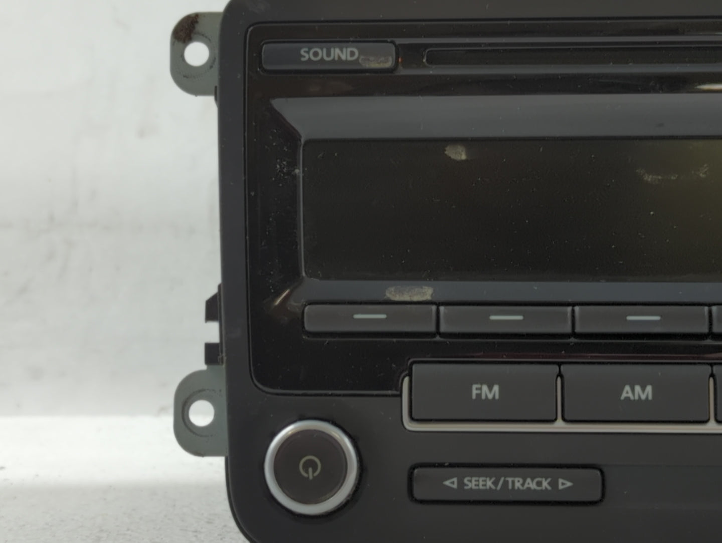 2009-2017 Volkswagen Tiguan Am Fm Cd Player Radio Receiver - Oemusedautoparts1.com