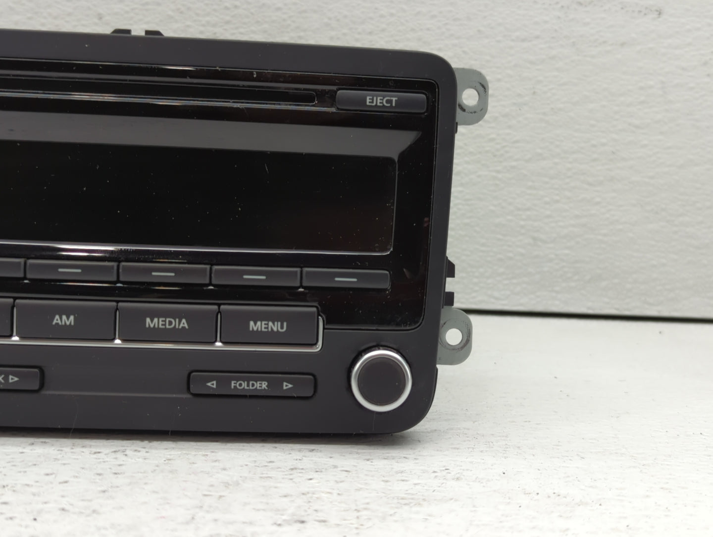2009-2017 Volkswagen Tiguan Radio AM FM Cd Player Receiver Replacement P/N:5N0 035 164 D Fits OEM Used Auto Parts - Oemuseda
