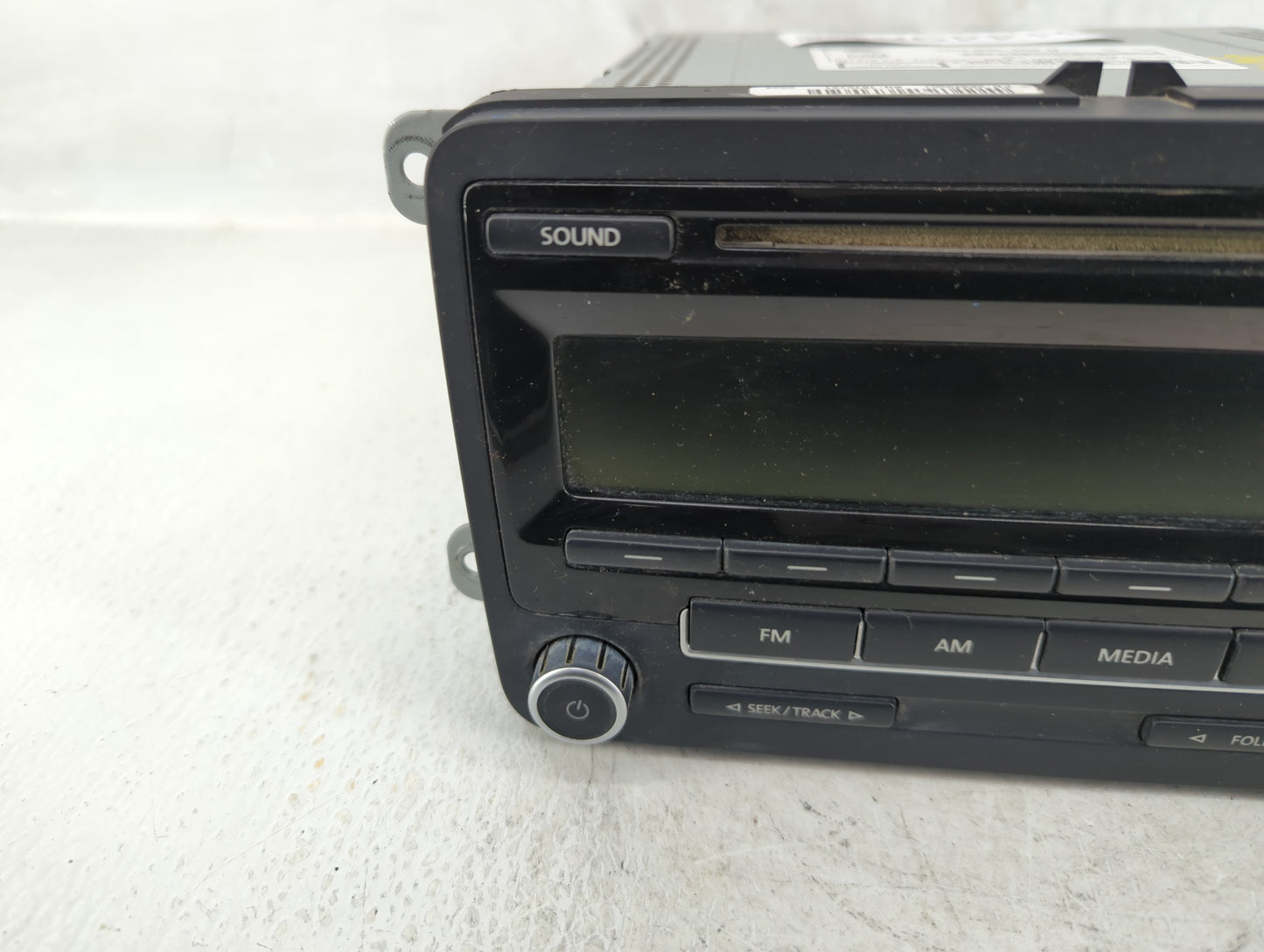 2009-2017 Volkswagen Tiguan Am Fm Cd Player Radio Receiver - Oemusedautoparts1.com