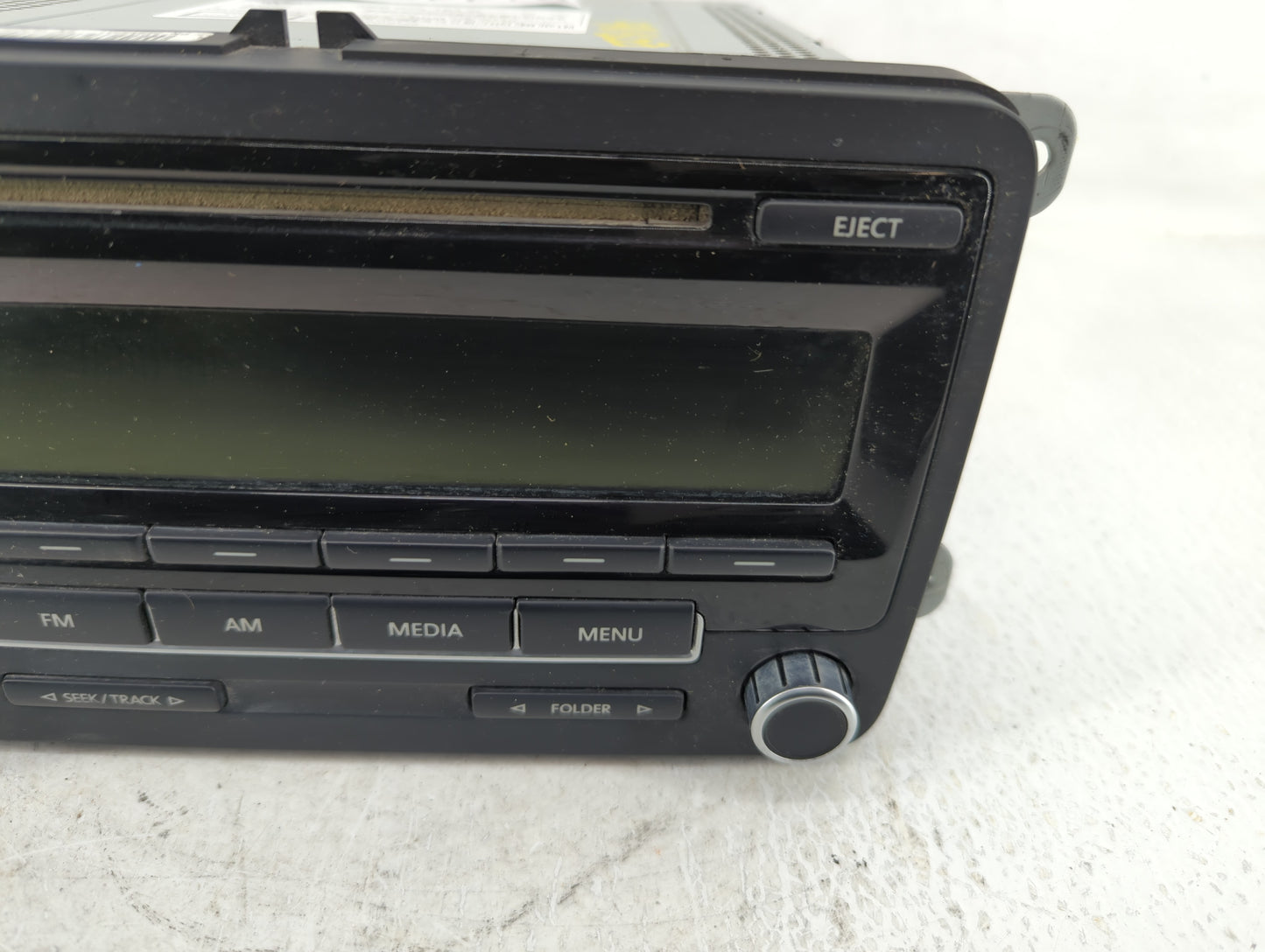 2009-2017 Volkswagen Tiguan Am Fm Cd Player Radio Receiver - Oemusedautoparts1.com