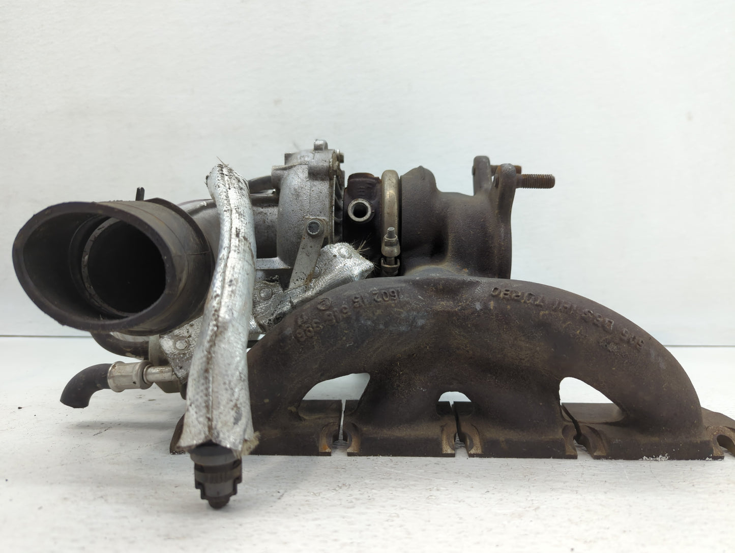 2009 Volkswagen Tiguan Turbocharger Exhaust Manifold With Turbo Charger - Oemusedautoparts1.com