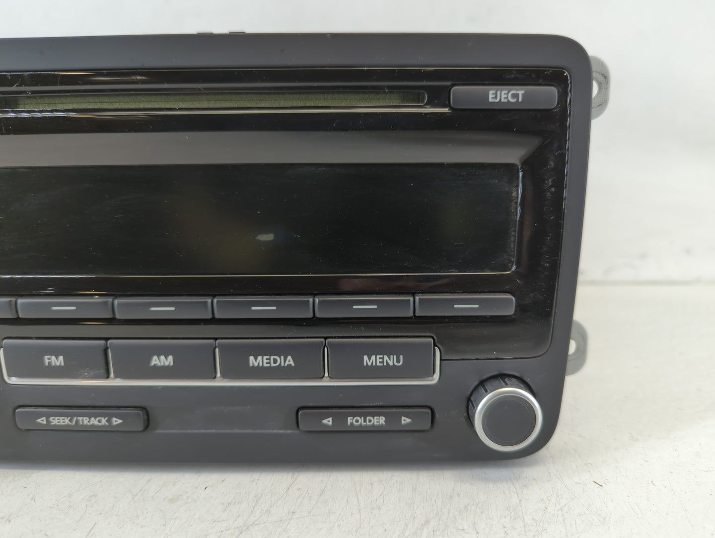 2009-2017 Volkswagen Tiguan Radio AM FM Cd Player Receiver Replacement P/N:5N0 035 164 D Fits OEM Used Auto Parts - Oemuseda