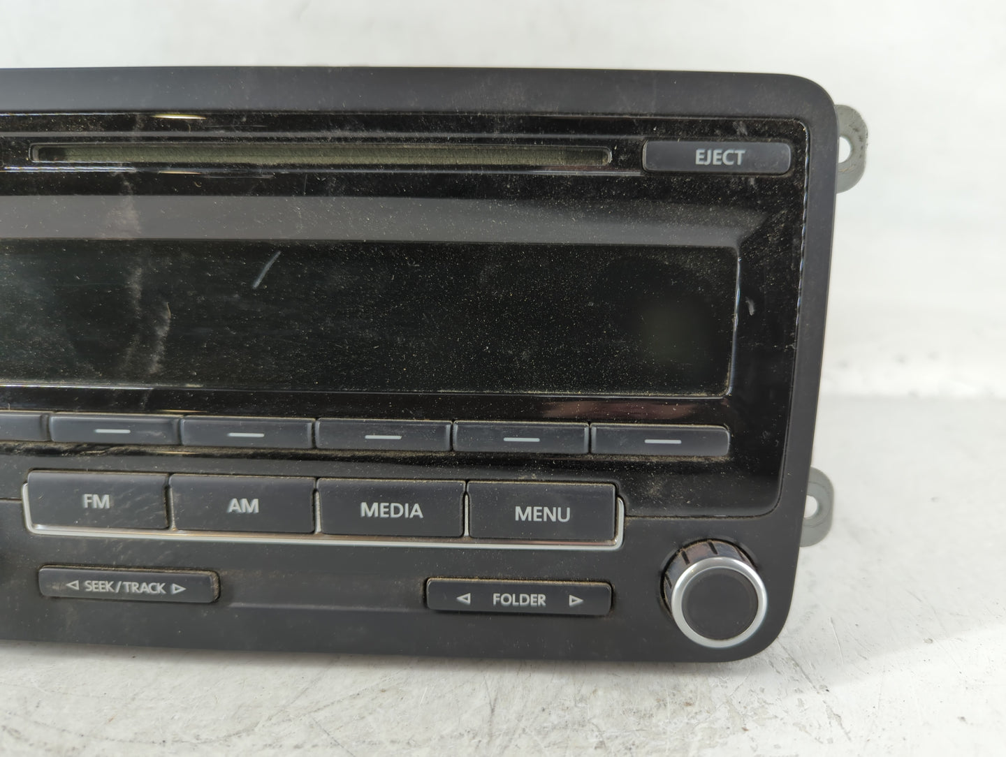 2009-2017 Volkswagen Tiguan Radio AM FM Cd Player Receiver Replacement P/N:5N0 035 164 D Fits OEM Used Auto Parts - Oemuseda
