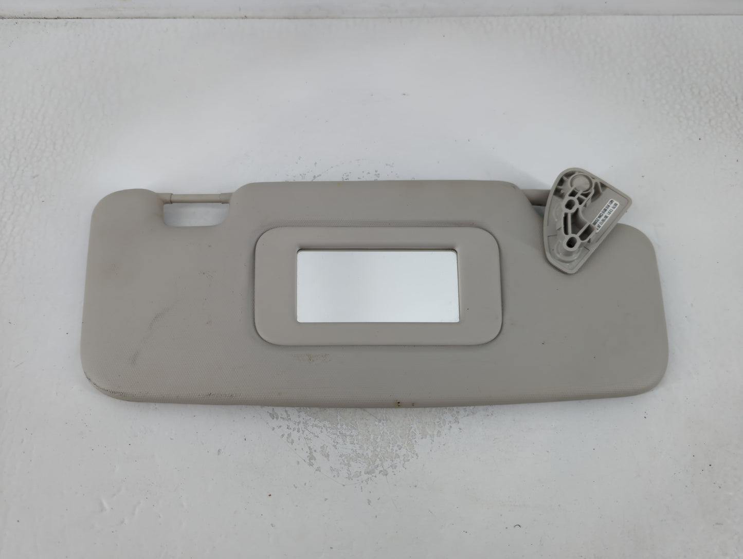 2013 Volkswagen Worker Sun Visor Shade Replacement Driver Left Mirror Fits OEM Used Auto Parts - Oemusedautoparts1.com