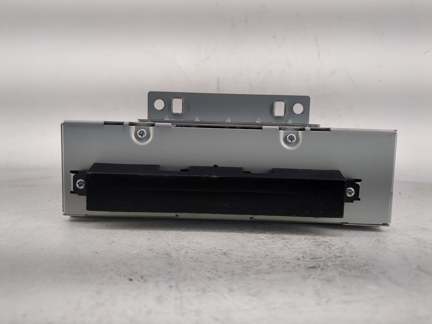 2009-2013 Volvo C30 Radio AM FM Cd Player Receiver Replacement P/N:31328060 Fits Fits 2009 2010 2011 2012 2013 OEM Used Auto