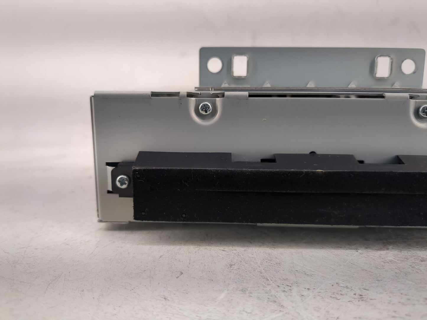 2009-2013 Volvo C30 Radio AM FM Cd Player Receiver Replacement P/N:31328060 Fits Fits 2009 2010 2011 2012 2013 OEM Used Auto