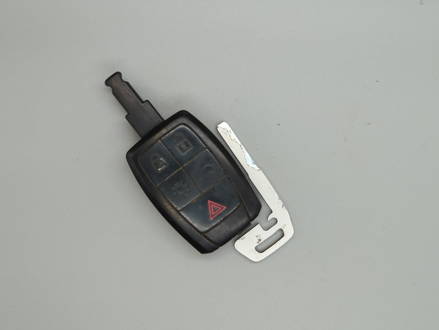 2007-2013 Volvo C30 Keyless Entry Remote Kr55wk49250 5 Buttons Car - Oemusedautoparts1.com