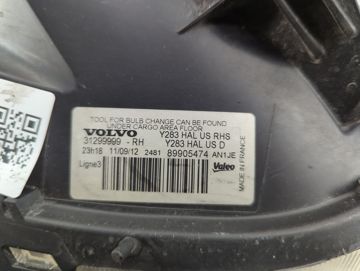 Volvo S40 Passenger Right Oem Head Light Headlight Lamp - Oemusedautoparts1.com