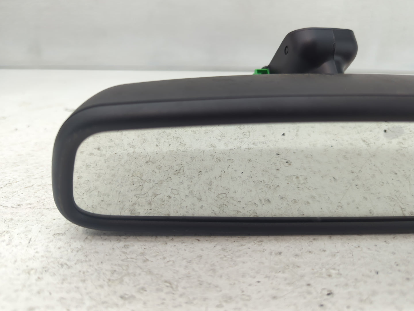 2013 Volvo S40 Interior Rear View Mirror Replacement OEM P/N:IE11025891 Fits Fits 2011 2012 OEM Used Auto Parts - Oemusedaut