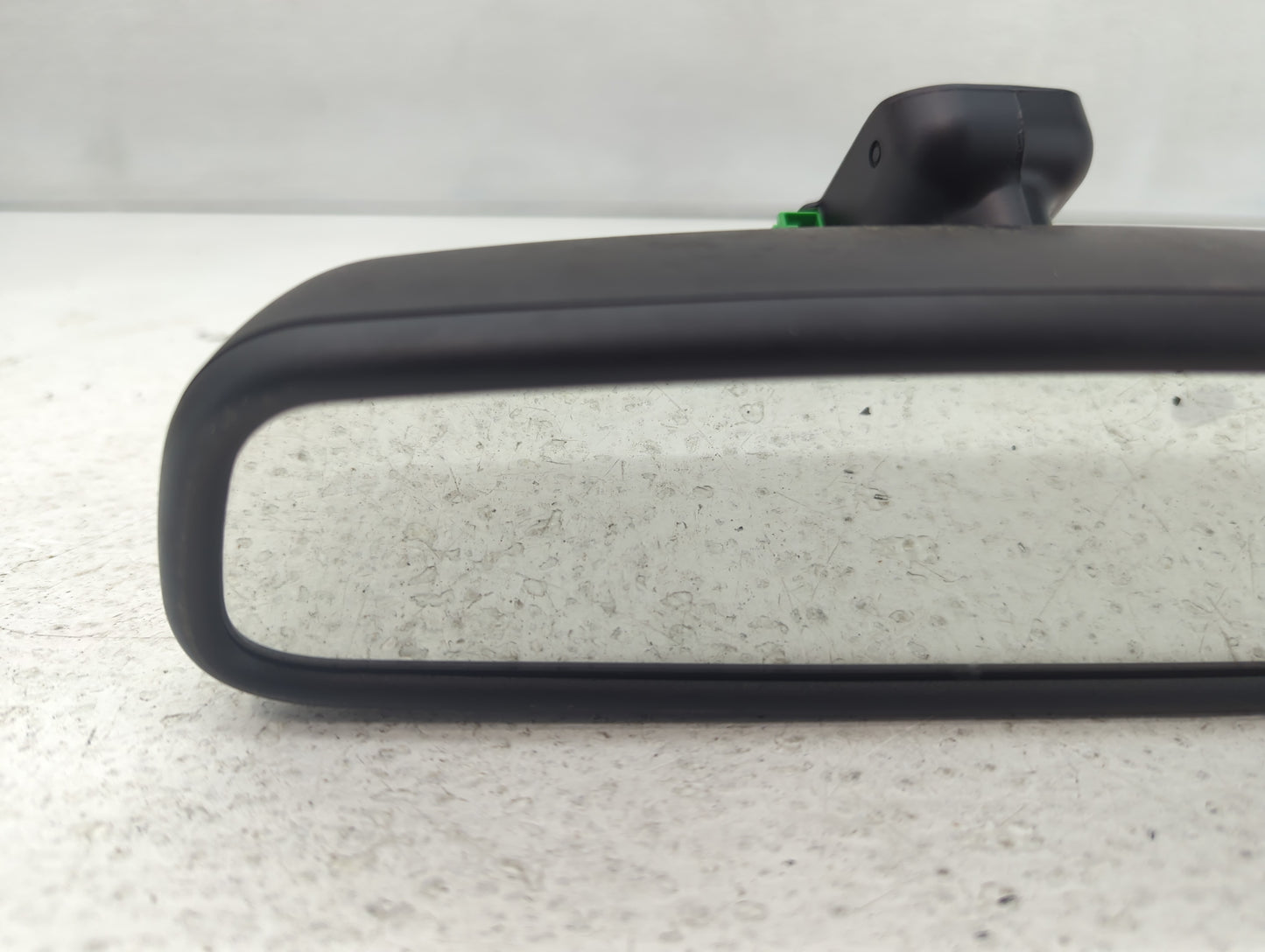 2013 Volvo S40 Interior Rear View Mirror Replacement OEM P/N:IE11025891 Fits Fits 2011 2012 OEM Used Auto Parts - Oemusedaut