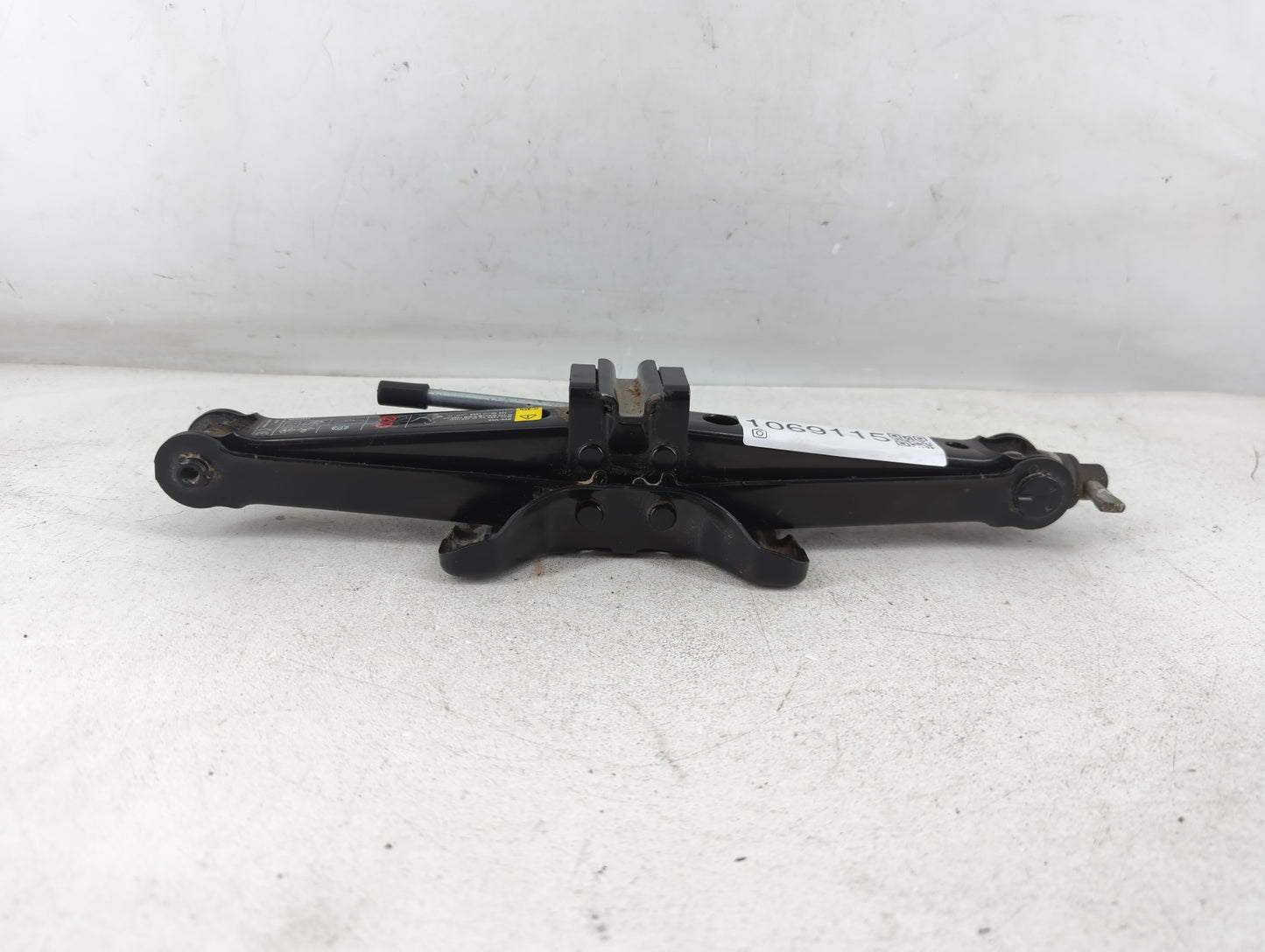 2013 Volvo S60 Spare Scissor Car Jack - Oemusedautoparts1.com