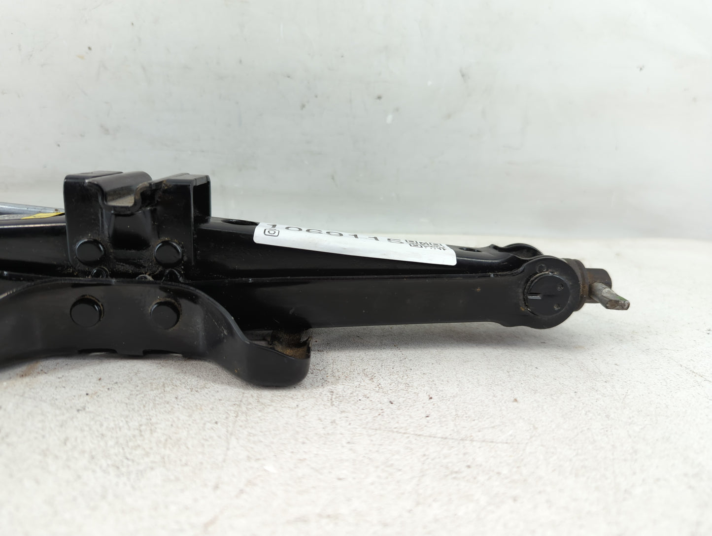 2013 Volvo S60 Spare Scissor Car Jack - Oemusedautoparts1.com