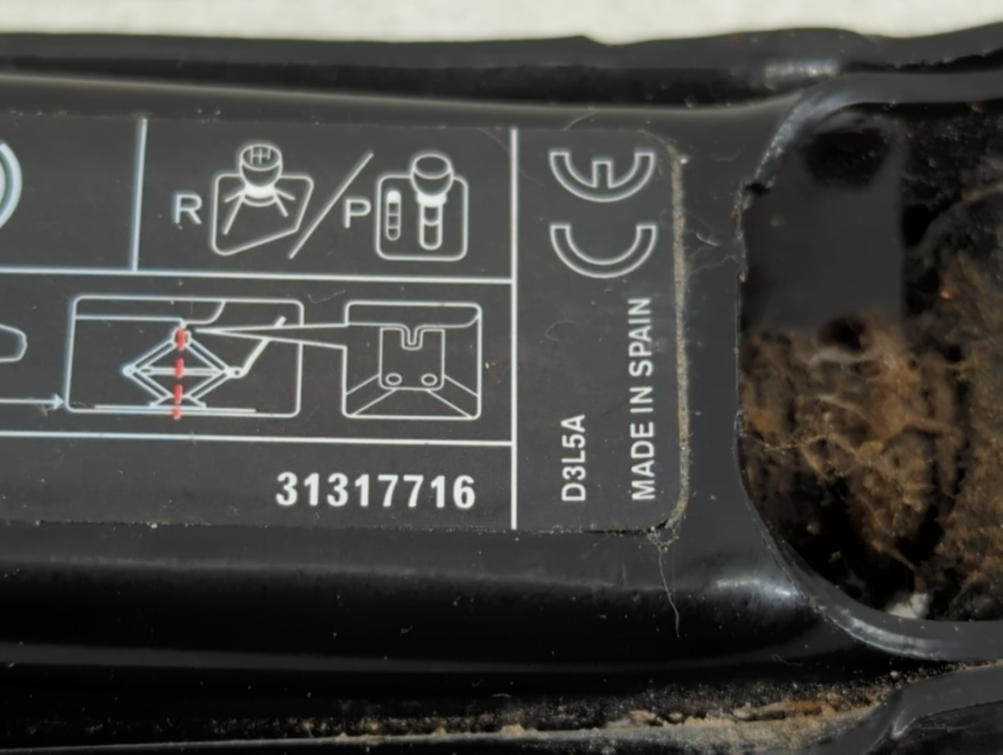 2013 Volvo S60 Spare Scissor Car Jack - Oemusedautoparts1.com
