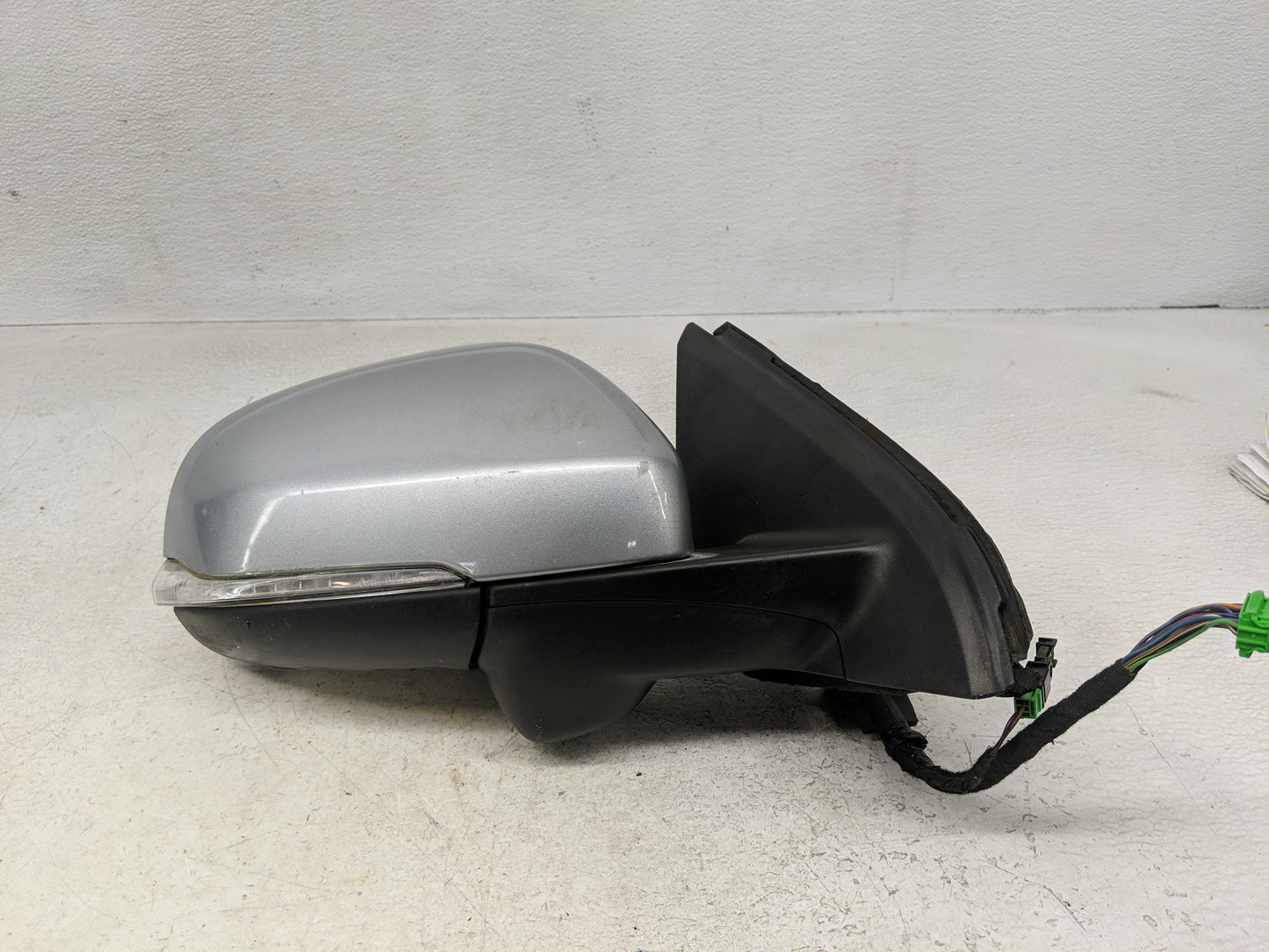 2011-2018 Volvo S60 Passenger Side View Mirror - Right Door Mirror OEM Used - Oemusedautoparts1.com