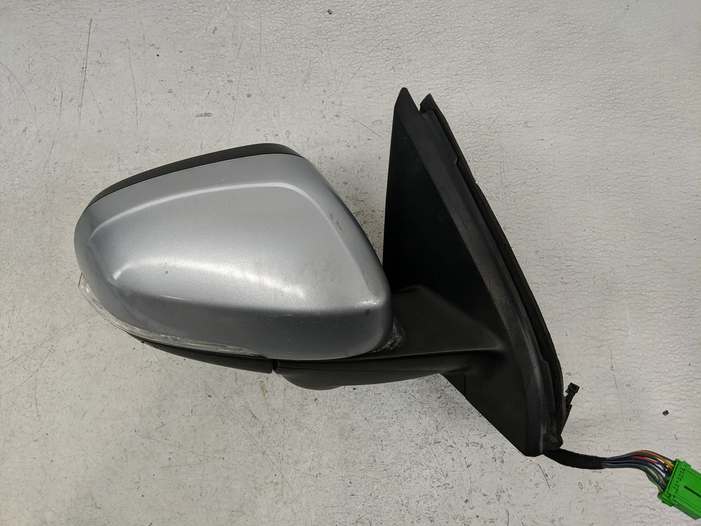 2011-2018 Volvo S60 Passenger Side View Mirror - Right Door Mirror OEM Used - Oemusedautoparts1.com
