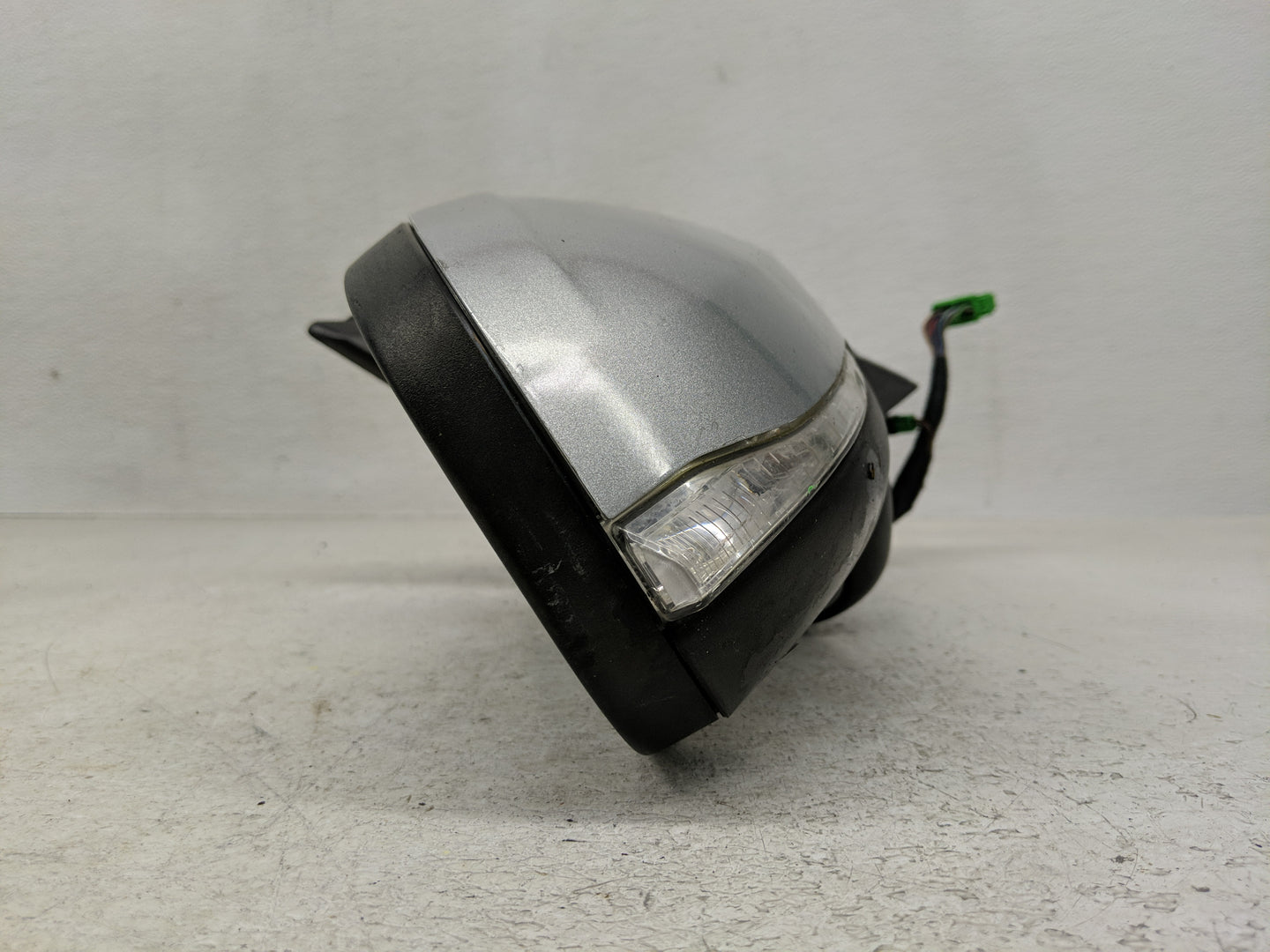 2011-2018 Volvo S60 Passenger Side View Mirror - Right Door Mirror OEM Used - Oemusedautoparts1.com