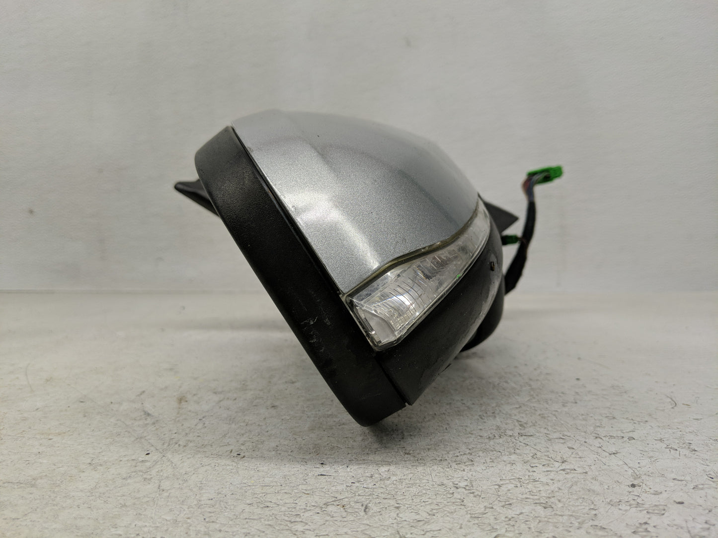 2011-2018 Volvo S60 Passenger Side View Mirror - Right Door Mirror OEM Used - Oemusedautoparts1.com