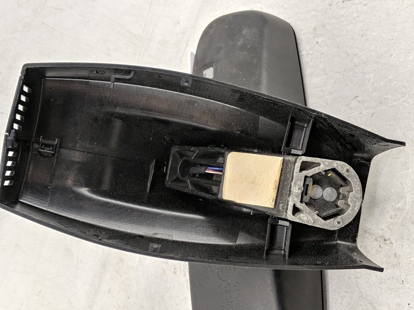 2013 Volvo S60 Interior Rear View Mirror Replacement OEM P/N:E11025891 Fits OEM Used Auto Parts - Oemusedautoparts1.com