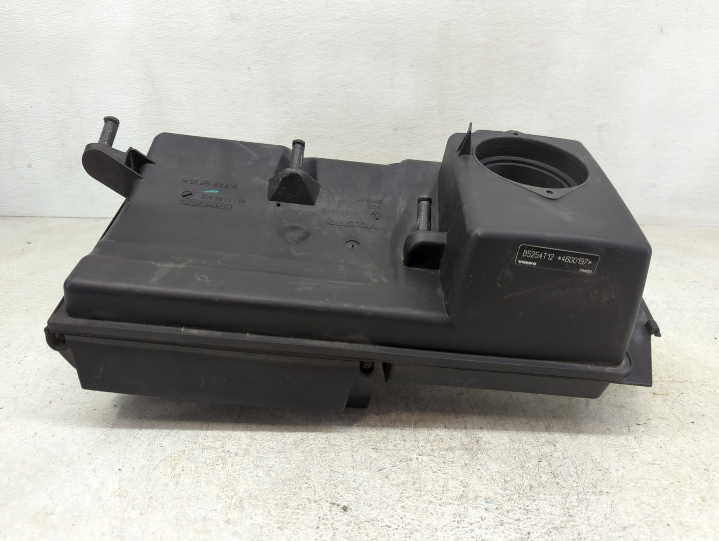 2012-2014 Volvo S60 Air Cleaner Intake-duct Hose Tube - Oemusedautoparts1.com