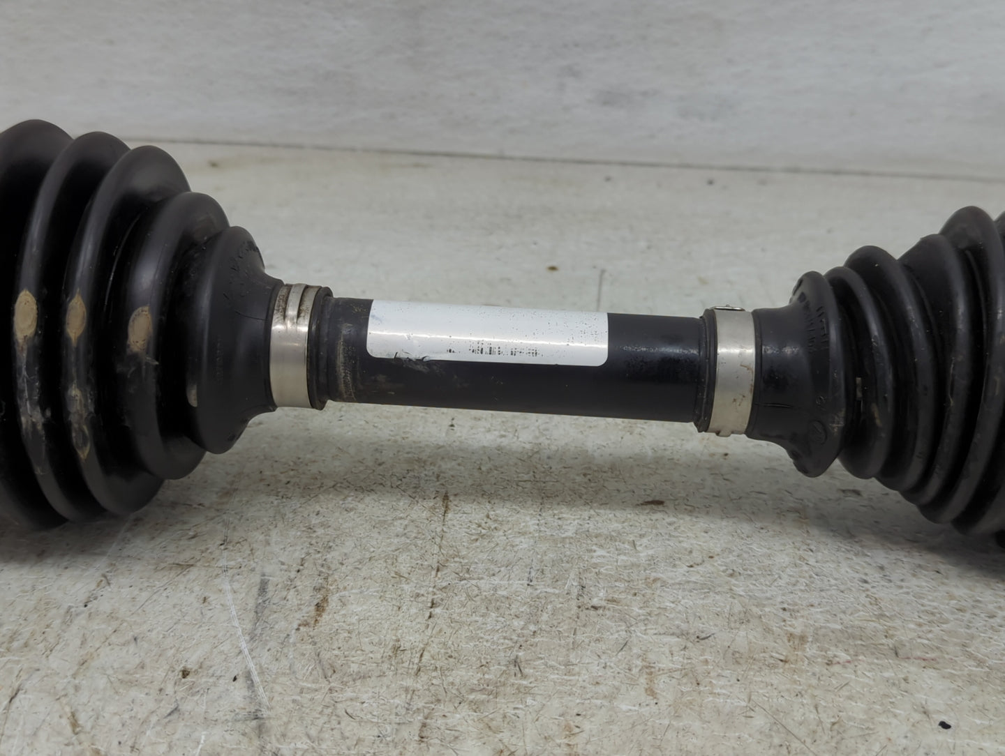2012-2014 Volvo S60 Axle Shaft Front Driver Cv C/v - Oemusedautoparts1.com