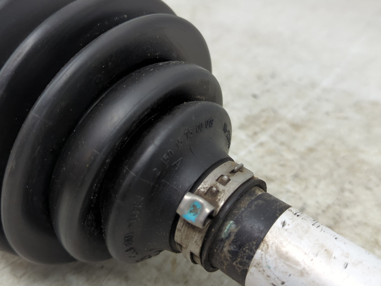 2012-2014 Volvo S60 Axle Shaft Front Driver Cv C/v - Oemusedautoparts1.com