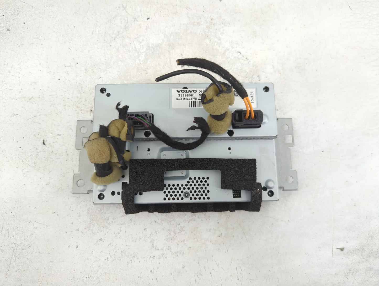 2011-2015 Volvo S60 Information Display Screen 1468523 - Oemusedautoparts1.com